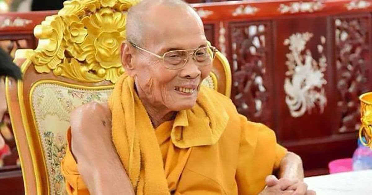Dead Buddhist Monk Exhumed Two Months After Death — And He's Smiling