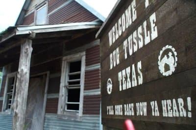 Texas Town Called Bug Tussle Has Lost Over 70 Street Signs to Thieves Who Want Them as Souvenirs