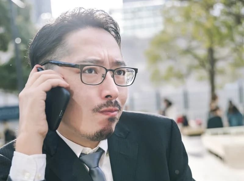 Japanese Phone Scammer Pretends to Be a Police Officer β Accidentally Calls an Actual Police Officer, Who Cheerfully Offers to Travel 9 Hours to Meet Him